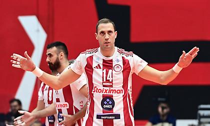 Ατανασίεβιτς: «Θαυμάζω τον Ομπράντοβιτς, αλλά οι άνθρωποι του Ολυμπιακού δεν με άφηναν να τον συναντήσω»