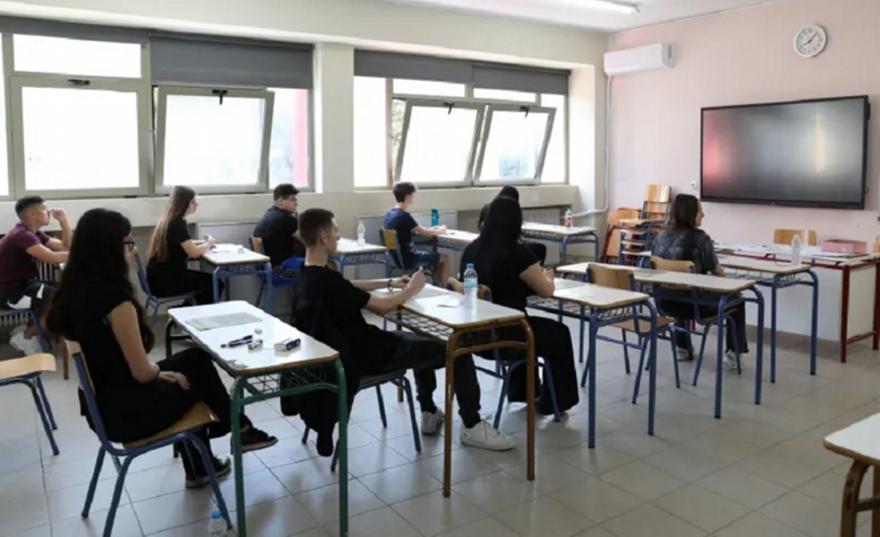 Πανελλαδικές: Τα θέματα και οι απαντήσεις στην Άλγεβρα για τα ΕΠΑΛ