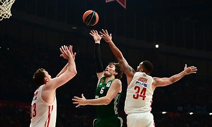 Ο Μάικ Τζέιμς σχολιάζει το Game 1 Ολυμπιακού - Παναθηναϊκού: «Αυτό που δεν μου αρέσει...»