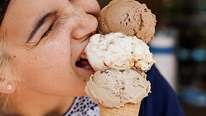 Τα καλύτερα παγωτά της Αθήνας: 20 στάσεις για gelato, καϊμάκι και χωνάκι που αξίζει