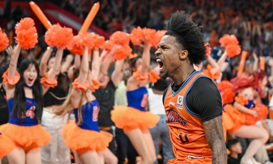Θέλει τον MVP του πρωταθλήματος Κίνας η Μπαρτσελόνα!