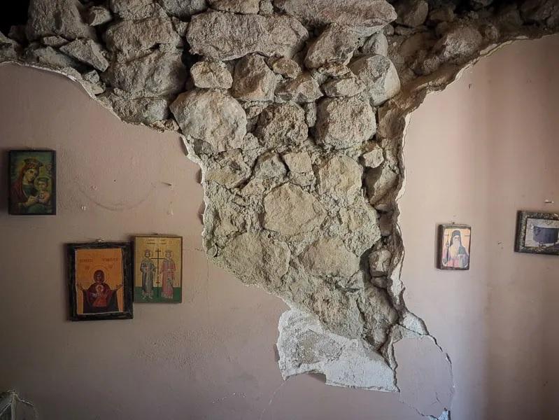 Σεισμοί στην Εύβοια: Τουλάχιστον 96 σπίτια έχουν υποστεί ζημιές - Συνεχίζονται οι αυτοψίες