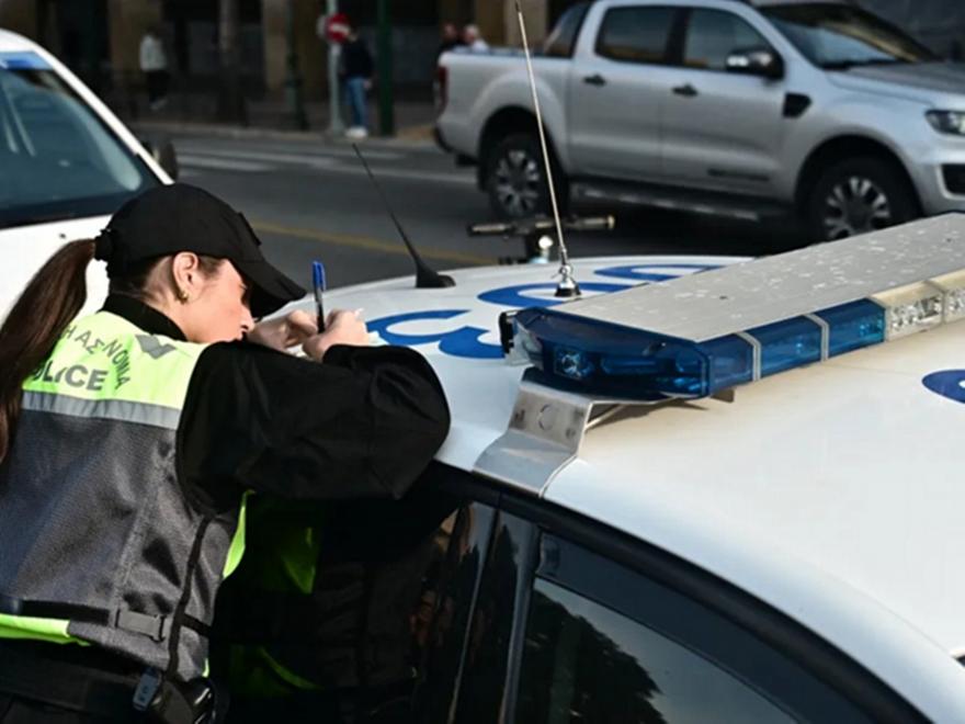 Θεσσαλονίκη: Οδηγούσε ανασφάλιστο όχημα με 128 χλμ/ώρα, μεθυσμένος και χωρίς δίπλωμα