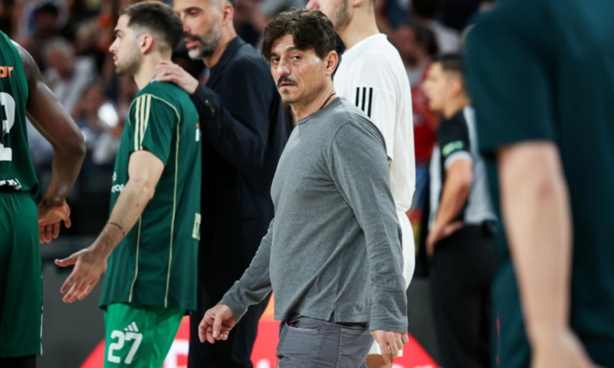 Γιαννακόπουλος για τους διαιτητές του Game 5: «Σε μία τόσο ηλεκτρισμένη ατμόσφαιρα, δεν πας να ανατινάξεις κάτι...»
