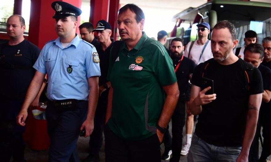 Η άφιξη του Παναθηναϊκού στο ΣΕΦ για το Game 5 των τελικών
