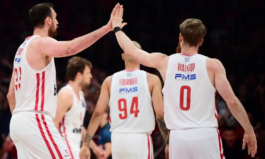 Τα σχόλια στον bwinΣΠΟΡ FM 94,6 για το Game 5 και τον πρωταθλητή Ολυμπιακό