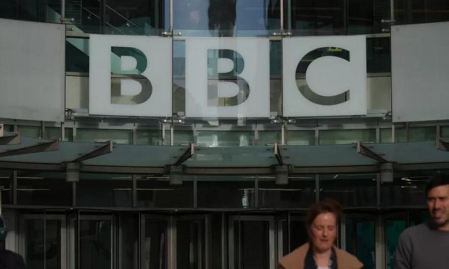 Έρχονται εκατοντάδες απολύσεις στο BBC