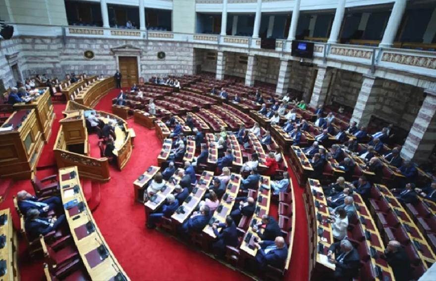 Συνταγματική Αναθεώρηση: Πρεμιέρα για την Επιτροπή με αντιδράσεις από την αντιπολίτευση