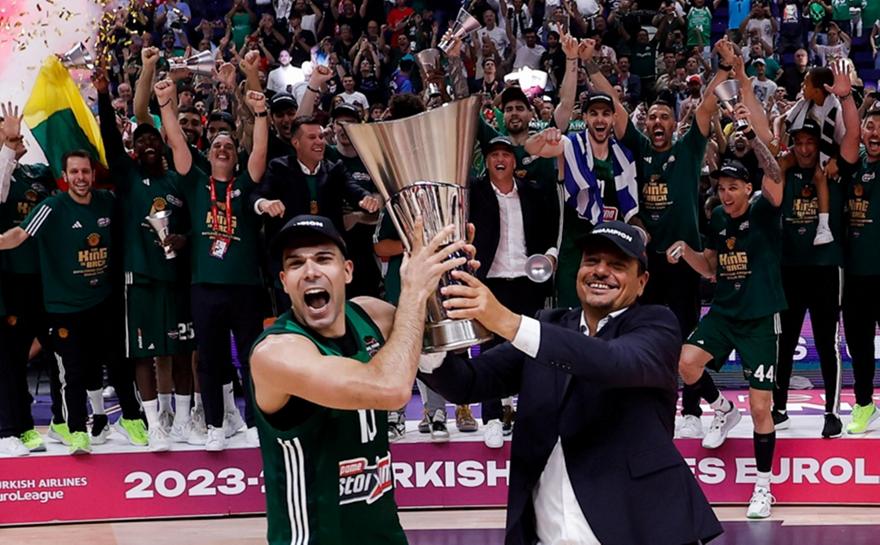 Το μήνυμα Σλούκα σε Αταμάν: «Σε ευχαριστώ για όλα, προφεσόρ»