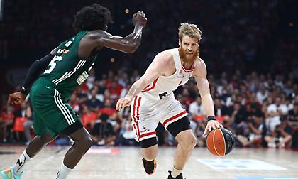 Γουόκαπ: «Θέλω το back to back στην Ευρωλίγκα και το triple crown με τον Ολυμπιακό»
