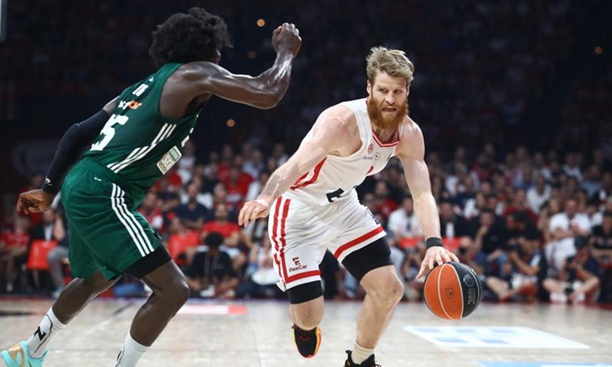 Γουόκαπ: «Θέλω το back to back στην Ευρωλίγκα και το triple crown με τον Ολυμπιακό»