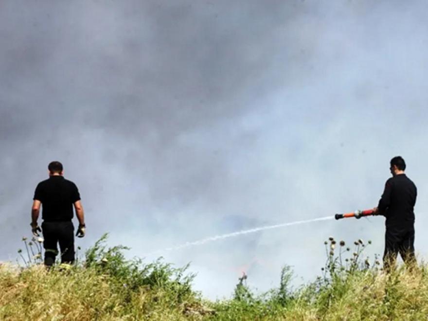 Επίθεση σε πυροσβέστες κατά τη διάρκεια κατάσβεσης σε καταυλισμό Ρομά καταγγέλλουν οι Δασοκομάντος