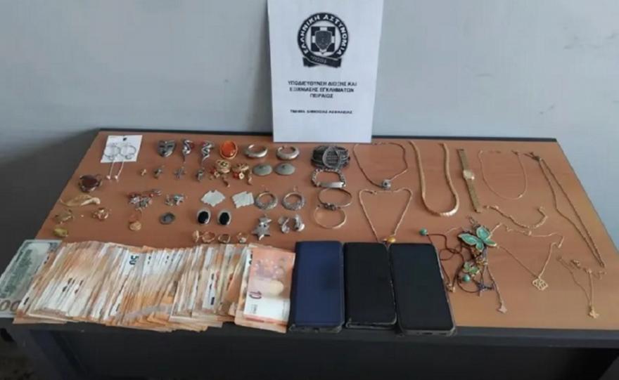 Σπείρα «μαϊμού» αστυνομικών εξαρθρώθηκε στον Πειραιά - Έκαναν 29 απάτες με λεία 690.000 ευρώ