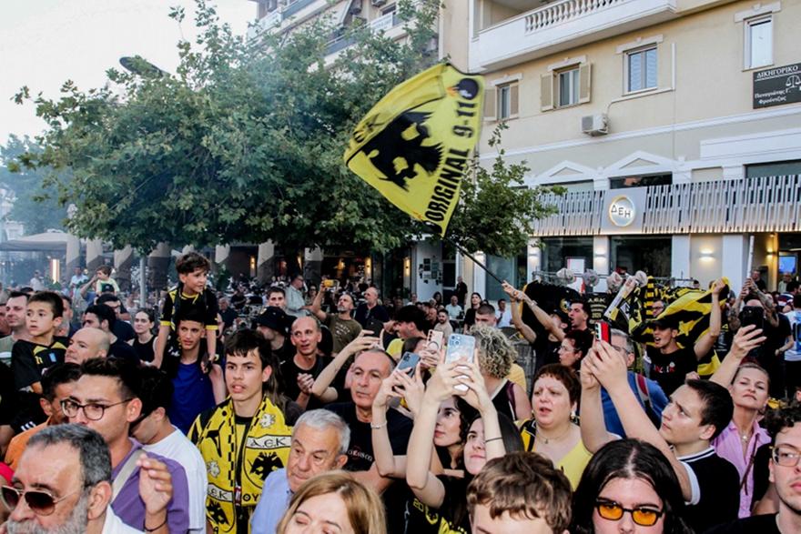 Τσακίρης: «Το ταξίδι του τροπαίου φέρνει την ΑΕΚ πιο κοντά στον κόσμο της»