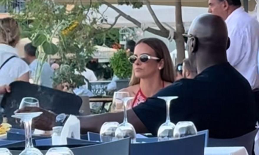Όμορφες στιγμές για τον Τζόρνταν στην Ελλάδα: Απολαμβάνει το δείπνο του παρέα με τη σύζυγό του στο Φισκάρδο!