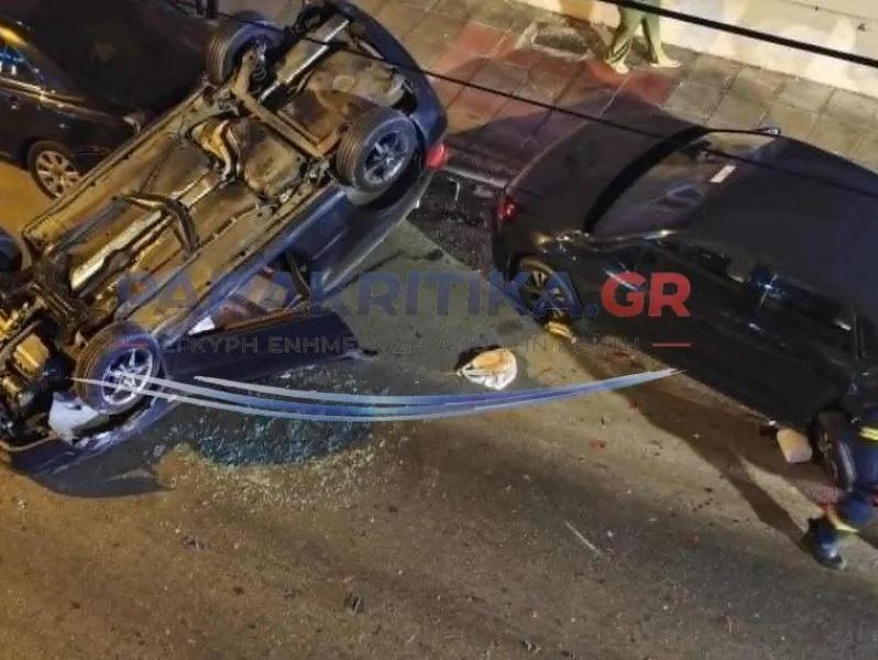Χανιά: Αυτοκίνητο συγκρούεται με ταξί και αναποδογυρίζει στη μέση του δρόμου