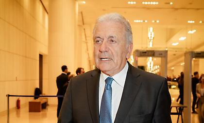 Ευρωπαϊκό ένταλμα σύλληψης για τον Αβραμόπουλο για το Qatargate