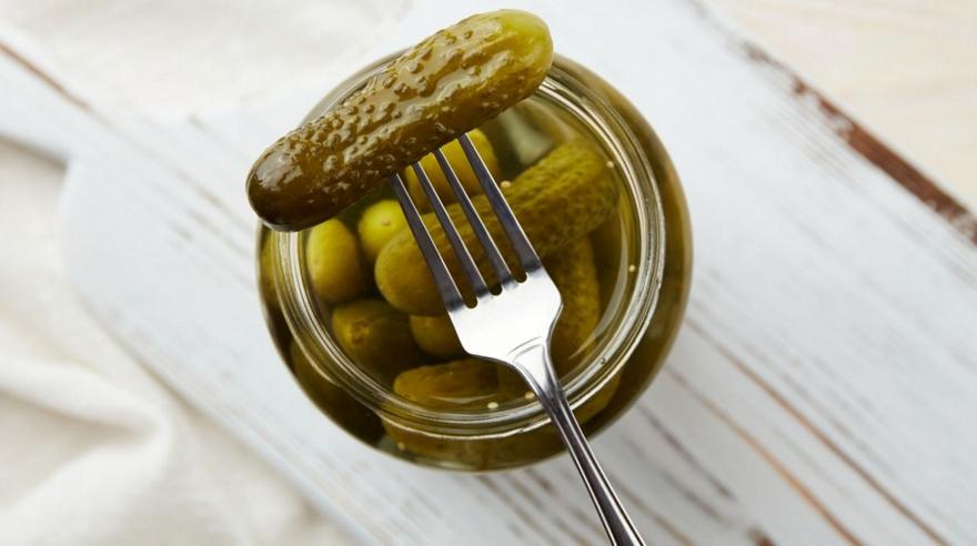 Γιατί τα τρόφιμα ζύμωσης κάνουν καλό στο έντερό σου και μερικοί τρόποι να τρως περισσότερα