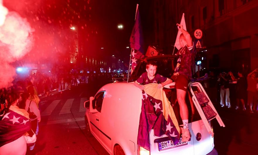 «Κάηκε» το Σαράγεβο για την πρόκριση της Βοσνίας στους «32» του Μουντιάλ