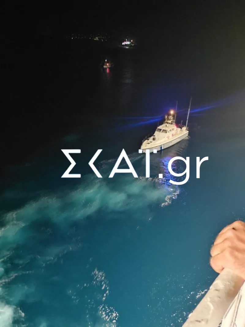 Ταλαιπωρία για 1.184 επιβάτες του «Κίσσαμος» που προσάραξε στη Μήλο λόγω μπλακ άουτ