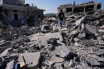ΗΠΑ και Ιράν ανταλάσσουν πυρά στην περιοχή του Ορμούζ και απειλούν με κλιμάκωση