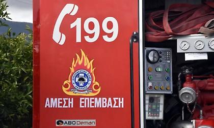 Υπό έλεγχο η φωτιά σε υπόγειο κτιρίου στην Ελευσίνα