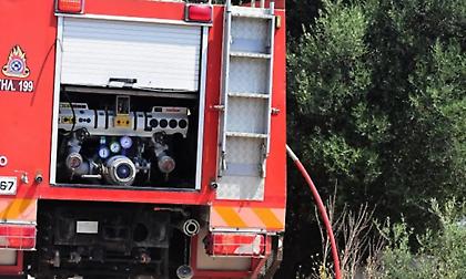 Φωτιά σε δασική έκταση στην Κόρινθο - Κινητοποιήθηκαν και 9 εναέρια