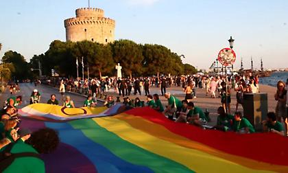 Τρανς το άτομο που βρέθηκε νεκρό στο φεγγίτη - Ζητά διερεύνηση της υπόθεσης το