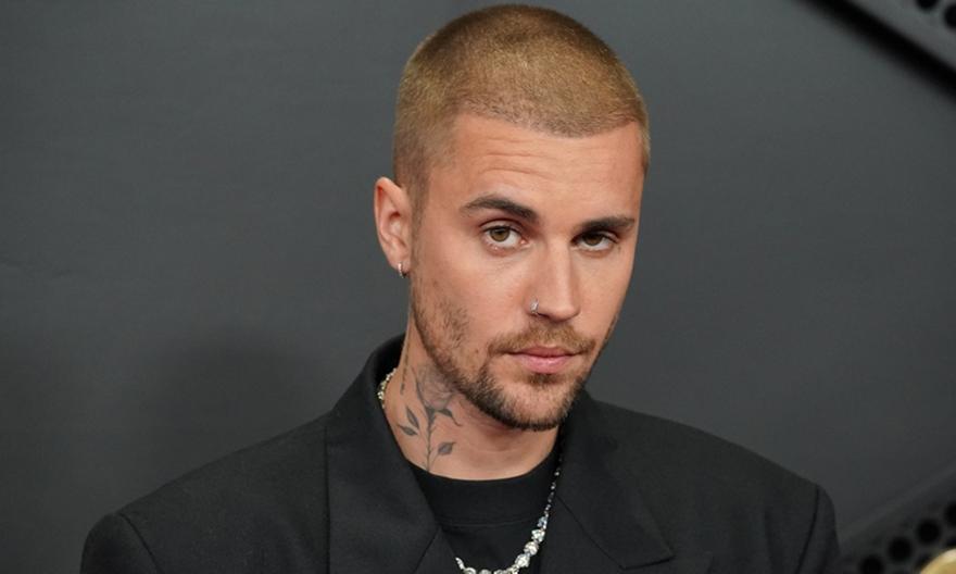 Η FIFA θέλει και Justin Bieber για το ιστορικό halftime show του τελικού!