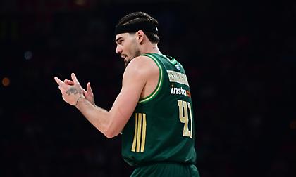 Η Mundo Deportivo συνδέει την υπόθεση Μπόνγκα με το μέλλον του Χουάντσο στον Παναθηναϊκό