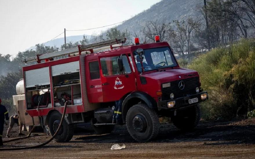 Συναγερμός στη Ρόδο για φωτιά στον Ατάβυρο – Μεγάλη κινητοποίηση επίγειων και εναέριων δυνάμεων