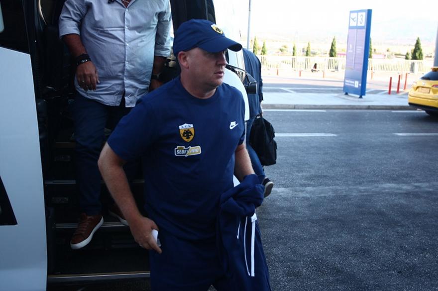 Πέταξε για Ολλανδία περιμένοντας... δύο η ΑΕΚ