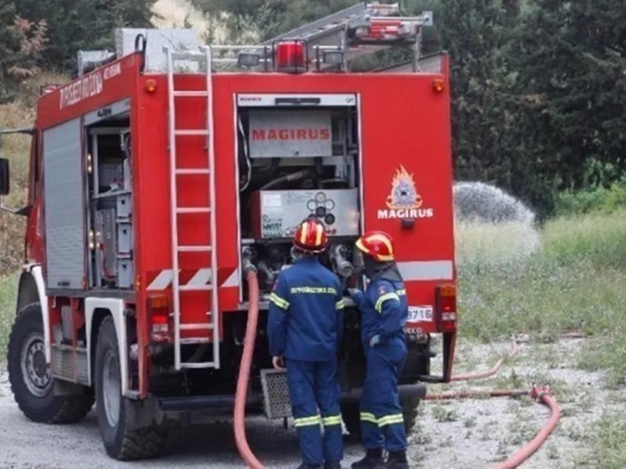 Φωτιά στον Ασπρόπυργο – Προβλήματα με τον προαστιακό