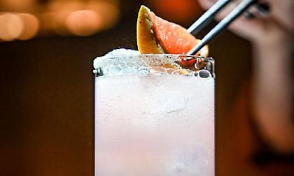 Lowkey: Το νέο early bar κοντά στον Πύργο των Αθηνών