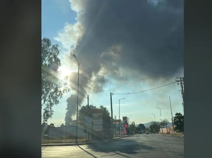 Μεγάλη φωτιά στον Ασπρόπυργο