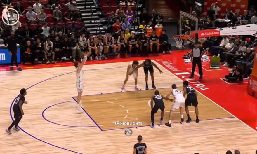Παίκτης των Κλίπερς εκτέλεσε βολές με... jump shot!