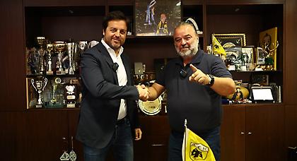 Ανανέωσε και ο Ριμπάλτα στην ΑΕΚ: «Τα καλύτερα είναι μπροστά μας»!