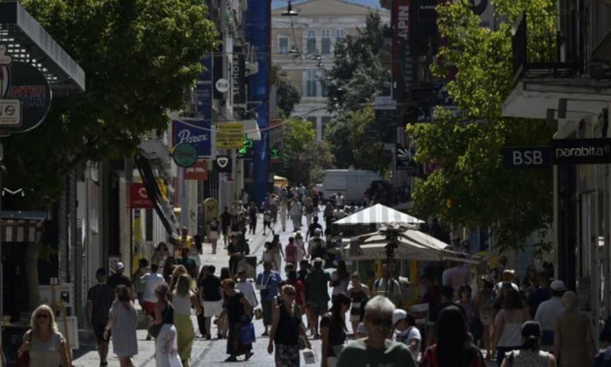 Καιρός: Στους 38 βαθμούς η θερμοκρασία – Πού αναμένονται βροχές και καταιγίδες