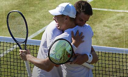 Wimbledon: Οι Χέλιοβααρα και Πάτεν κατέκτησαν τον τίτλο στο διπλό Ανδρών