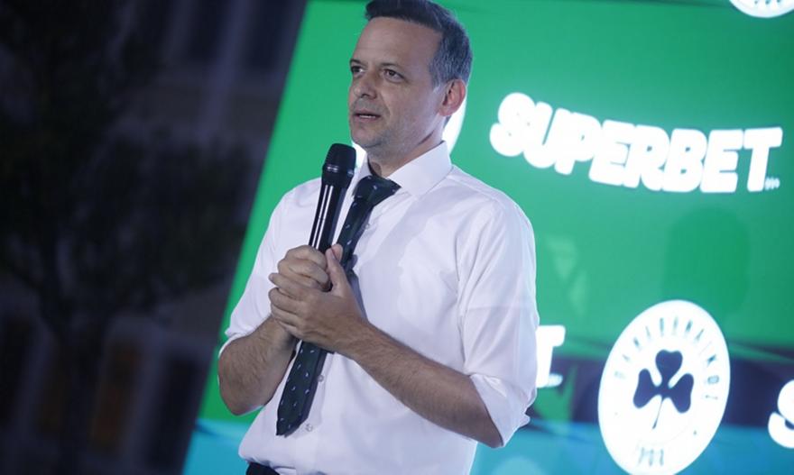 Δούκας στη παρουσίαση της φανέλας του Παναθηναϊκού: «Η ομάδα της Αθήνας αναβαθμίζεται σε όλα τα επίπεδα»