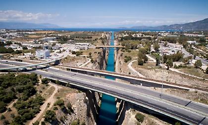 Σορός γυναίκας εντοπίστηκε να επιπλέει στον Ισθμό της Κορίνθου