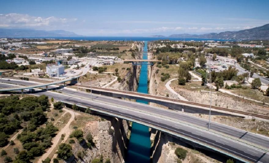 Σορός γυναίκας εντοπίστηκε να επιπλέει στον Ισθμό της Κορίνθου
