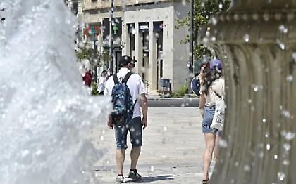 Καιρός: Υψηλές θερμοκρασίες και τοπικές βροχές σήμερα- Πού θα σημειωθούν καταιγίδες