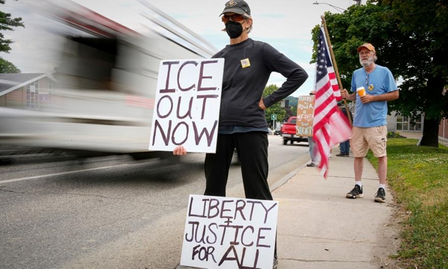 Η HRW ζητά σιγή στον τελικό για τα θύματα της ICE