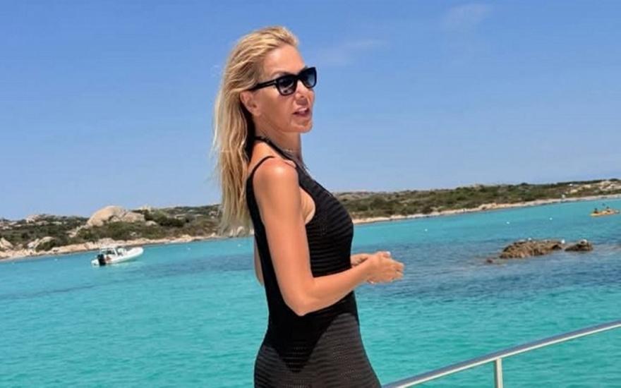 Χριστίνα Παππά: Φεύγοντας για Μύκονο οριακά χωρούσε να μπει στο αυτοκίνητό της από τα πράγματα