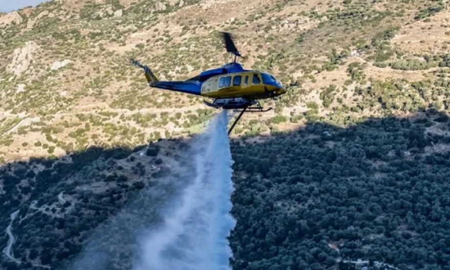 Φωτιά σε αγροτοδασική έκταση στο Αδάμι στην Αργολίδα - Σηκώθηκαν 4 εναέρια