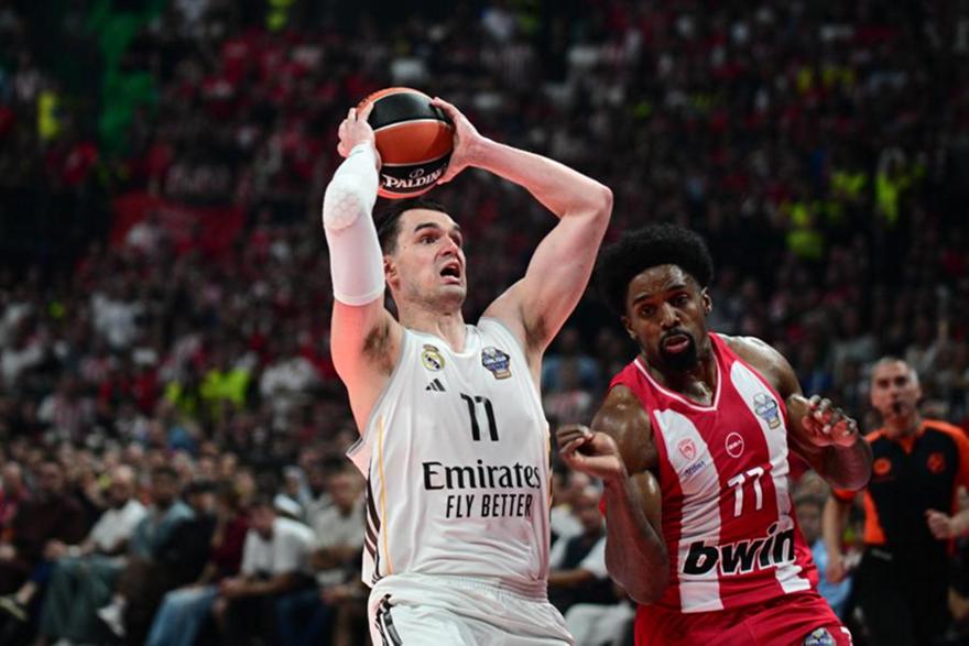 Marca: «Ολυμπιακός και Dubai BC παρακολουθούν τις εξελίξεις με τον Χεζόνια»