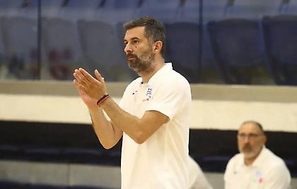 Σκροπολίθας: «Θα θέλαμε να διεκδικήσουμε μετάλλιο στο Ευρωμπάσκετ U18»