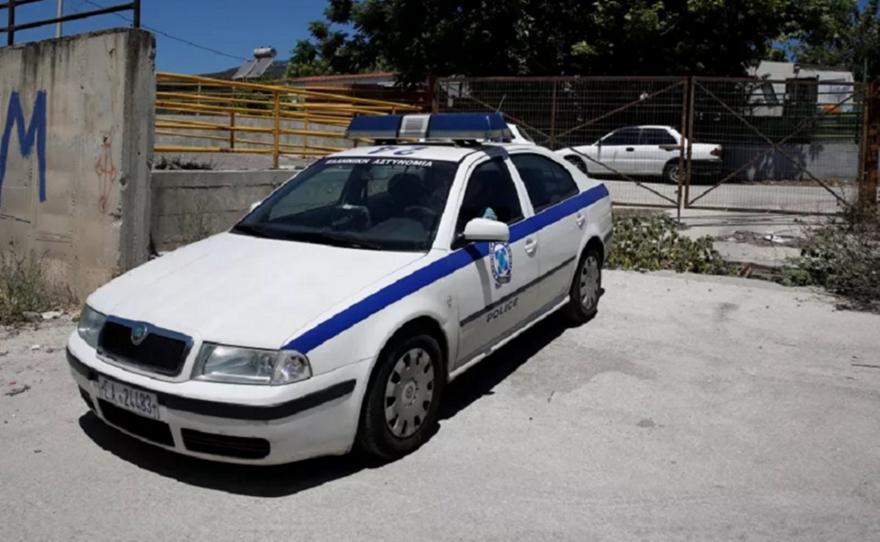 Σύρος: Τι υποστηρίζει το ζευγάρι που προσήχθη για τον θάνατο της 40χρονης εργαζόμενης στο ΕΚΑΒ