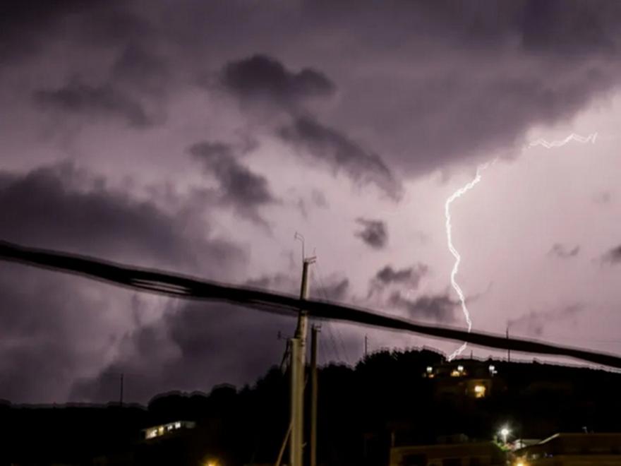 Έκτακτο δελτίο ΕΜΥ: Ποιες περιοχές θα πληγούν από την κακοκαιρία τις επόμενες ώρες